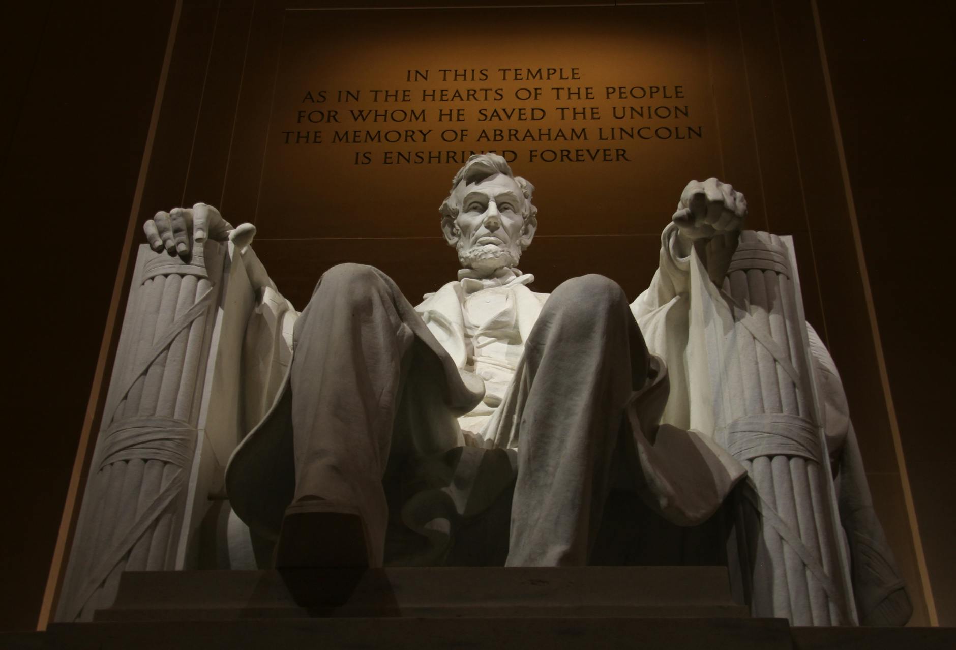 abraham lincolcn statue