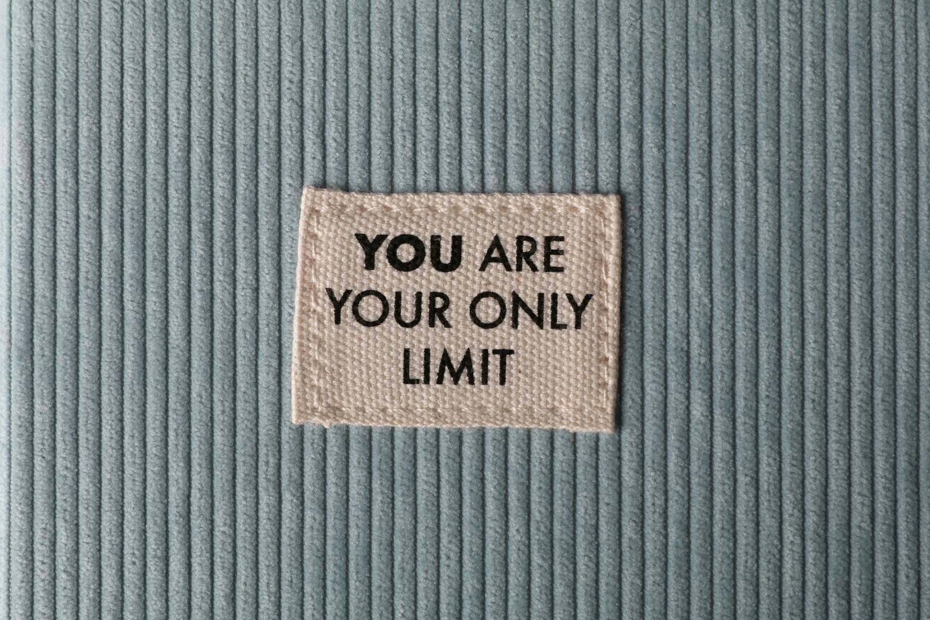 label with motivational text